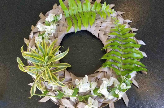 ulana niu wreath